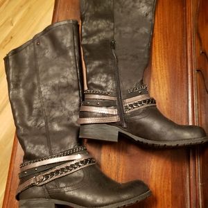 FINAL PRICE DROP Boots by Generva EUC Size 7